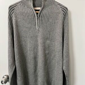 Men's Gray Sweater